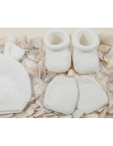 Newborn Hat, Mittens and Socks Set In White